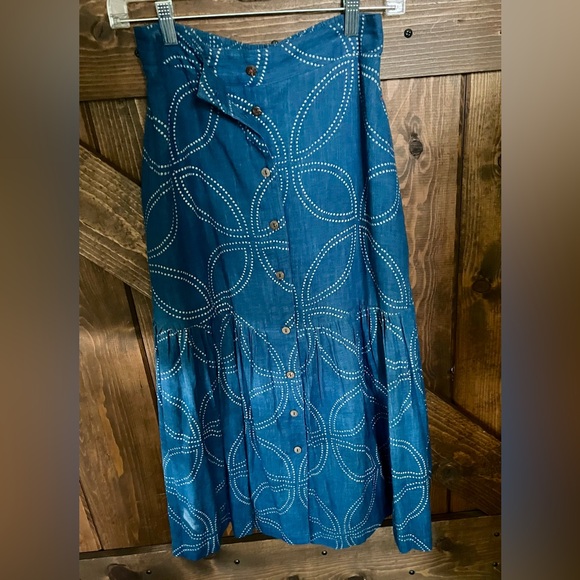 Delicious soft cotton layered boho skirt with front buttons NWOT - Picture 1 of 6